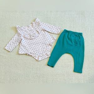 Baby girl clothes. 2 piece set. 6-9 months. Jessica Simpson.